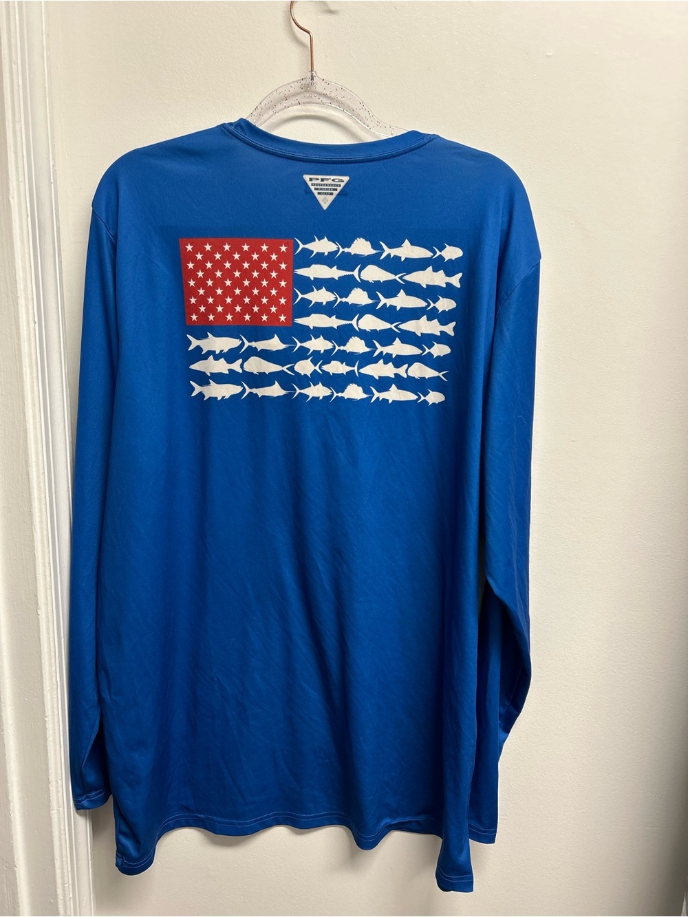 Columbia PFG Terminal Tackle Fish Flag Graphic tee